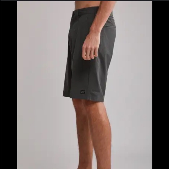 Billabong Men's Crossfire Submersible hybrid Shorts in color Asphalt Size 30 - Picture 11 of 12